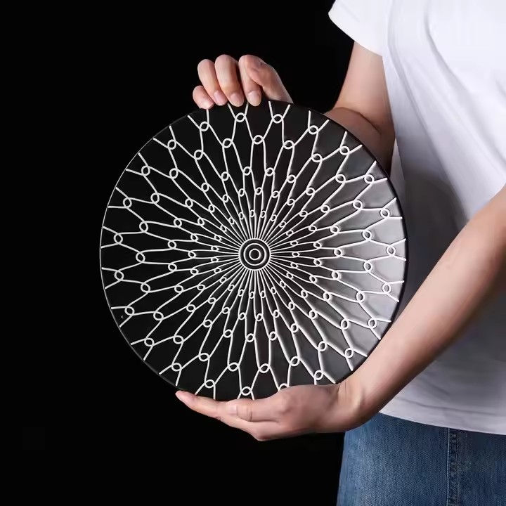 網(wǎng)線紋黑白餐盤